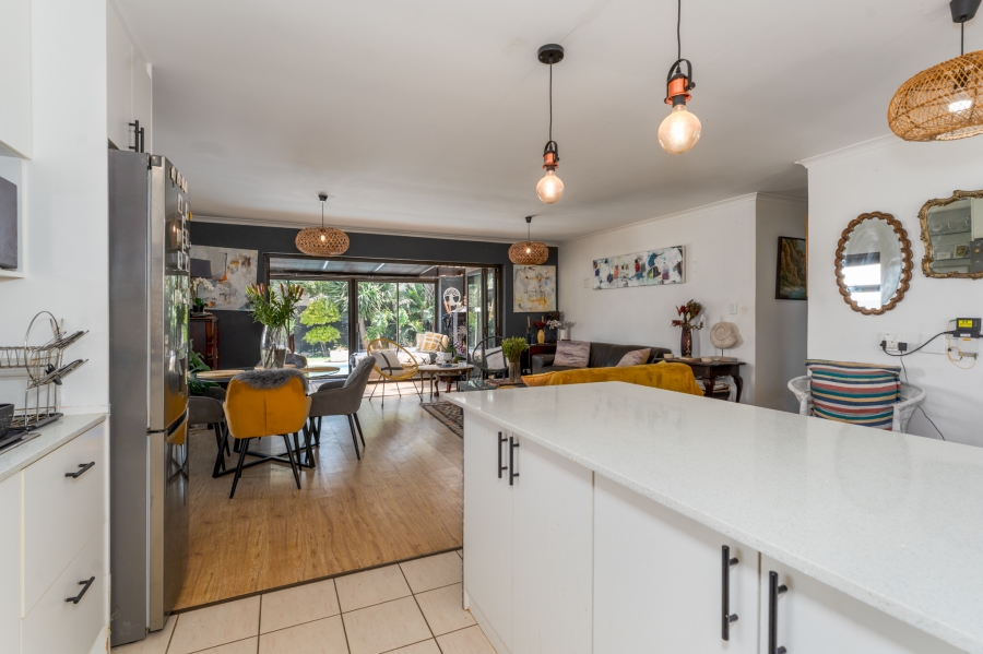 To Let 2 Bedroom Property for Rent in Fish Hoek Western Cape